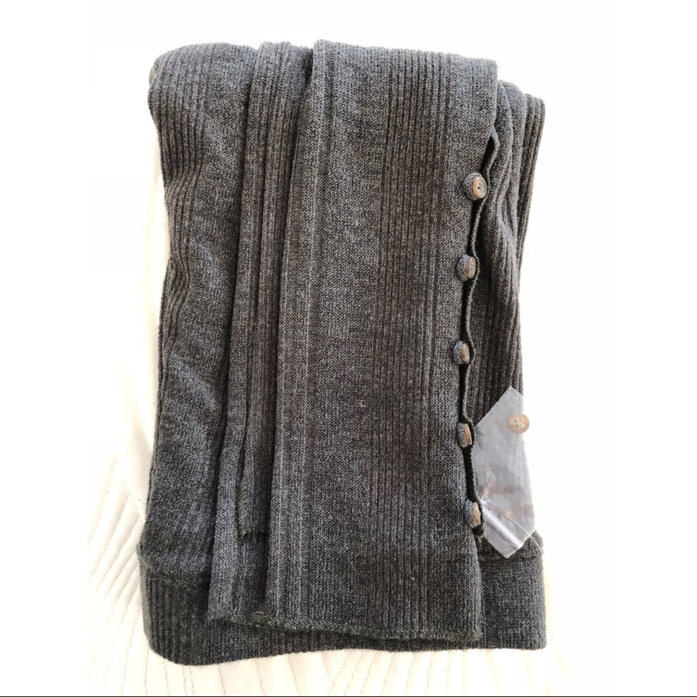 NWOT Free People olive buttoned leggings